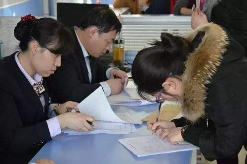 可以借钱的app2025年精选，专业解读5个人人能通过的网贷
